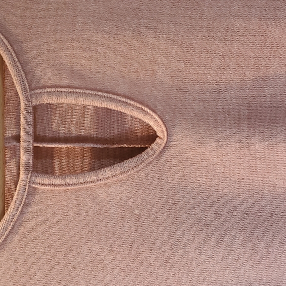 ONLY Dusty Rose Keyhole casual top size Small - Picture 3 of 9